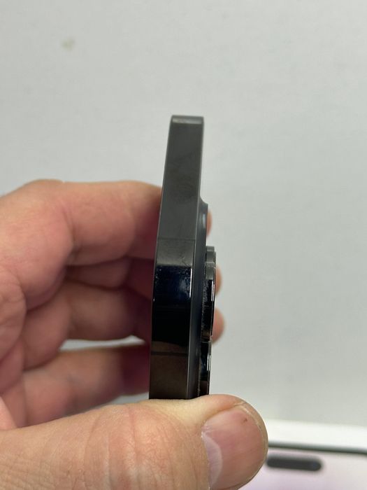 Продам Айфон 14 Про 256г