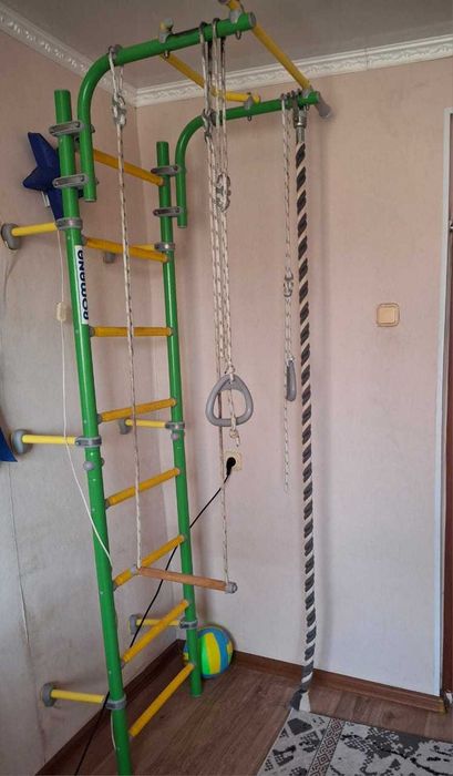 продам шведскую стенку