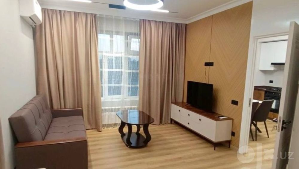 Продается 1 ком квартира, ориентир: гостиница Россия, 36м²