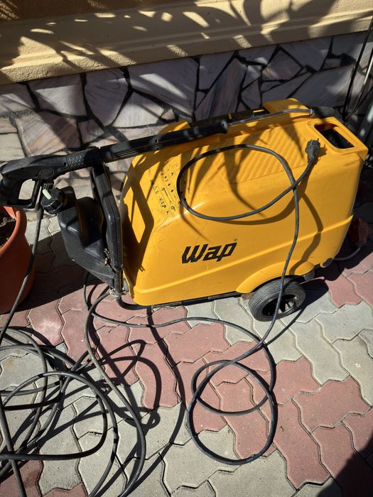 Aparat de spalat cu presiune si apa calda WAP 220v