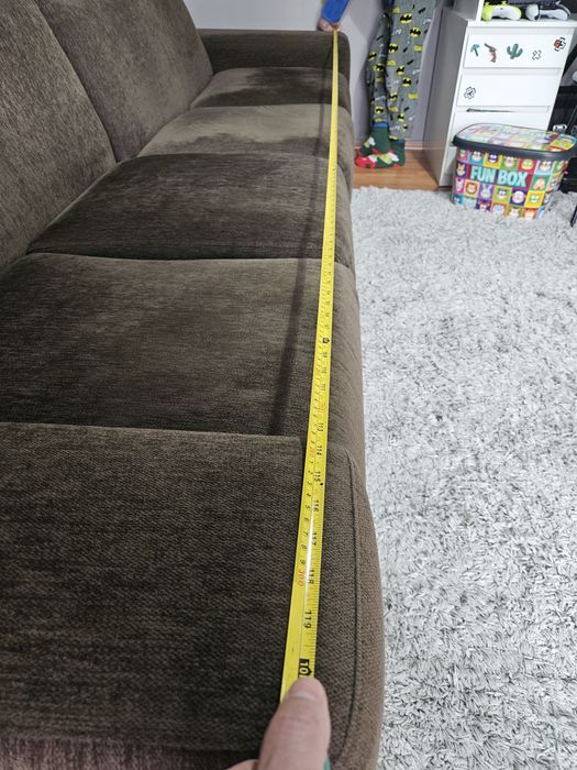 Canapea 3.1 m din 2 piese in stare foarte buna