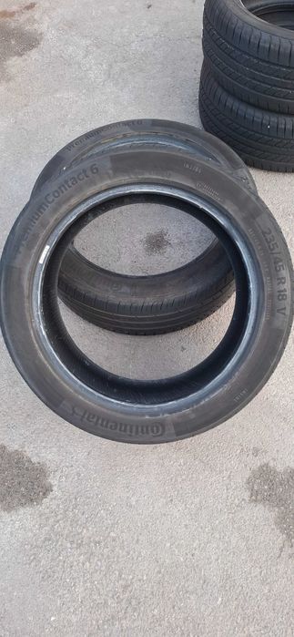 2бр. 235/45/18 Continental 6.5mm грайфер, дот 22г. Безплатен монтаж