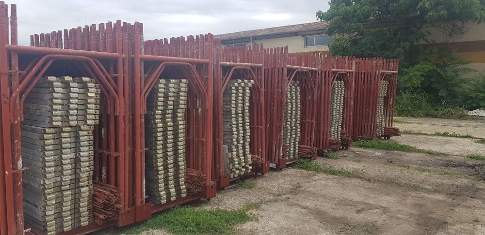 Продавам италианско скеле със сертификат