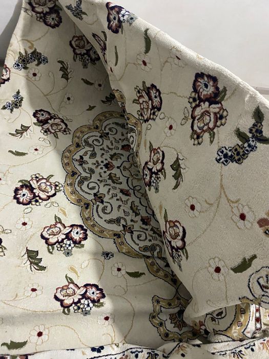 Продается Б/у 2 шт ковер 5*6