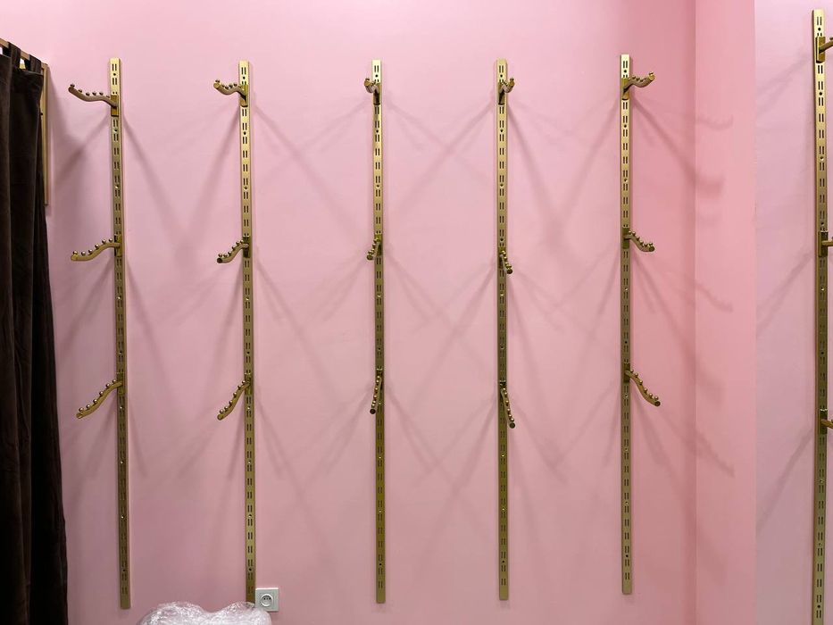 Вешалки для одежд лофтовые