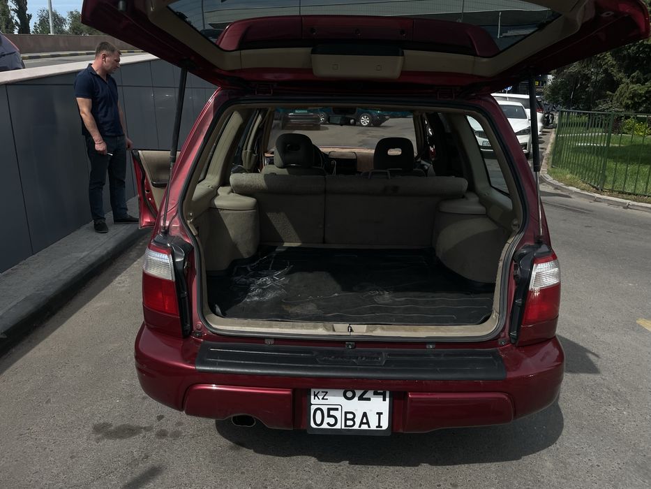 Subaru Forester 2000г