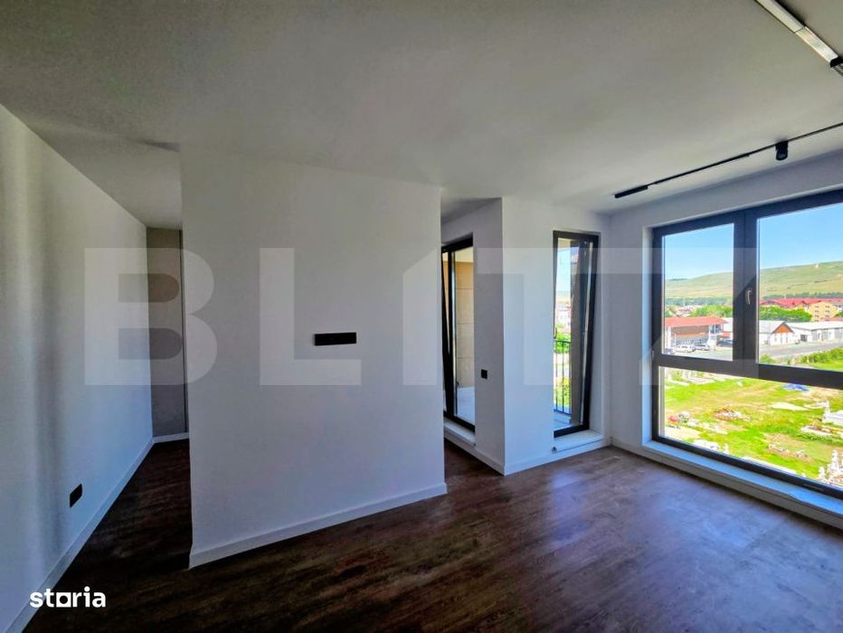 Apartament de tip studio, 40 mp, garaj, Eroilor