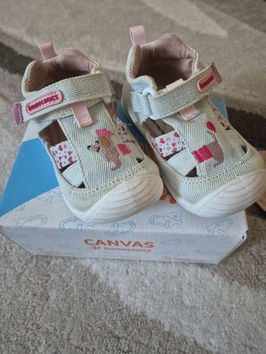 Biomecanics сандали за момиче