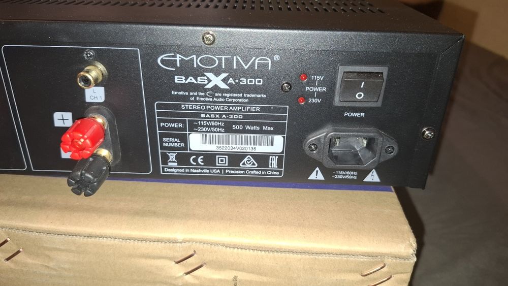Amplificator de putere 2x300w  Emotiva BasX A-300