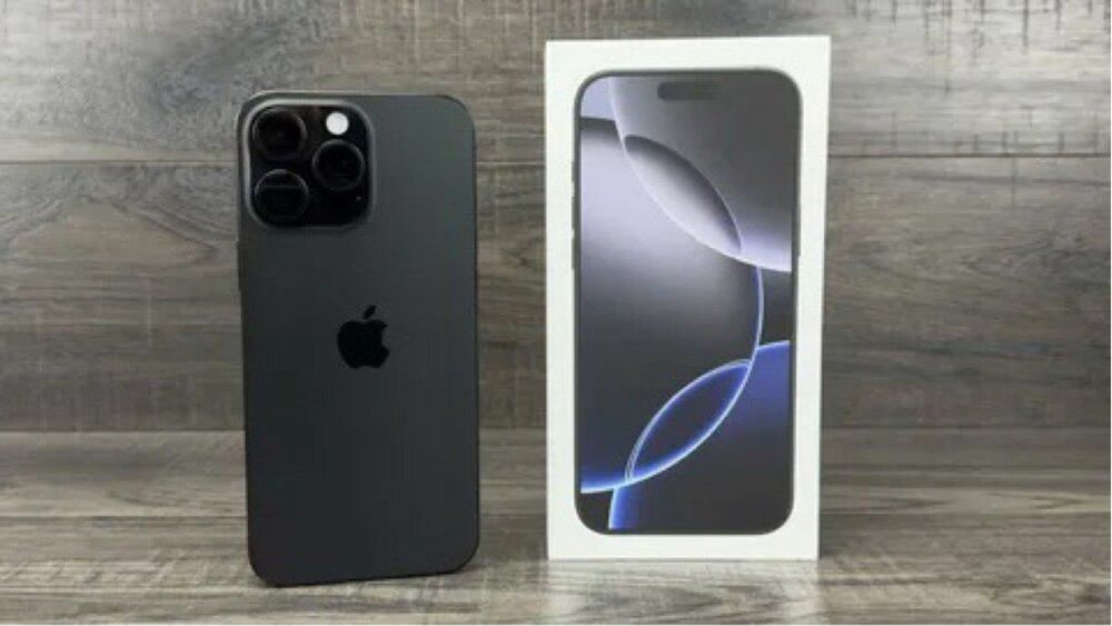 Продам iPhone 16 про
