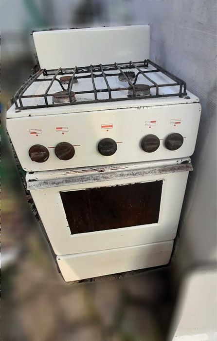 Продается срочно рабочая газовая плита ПГ-4