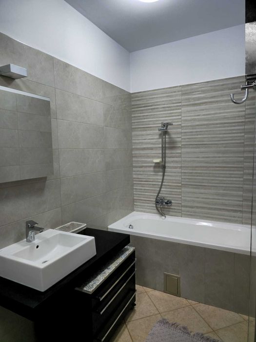 Inchiriez apartament 3 camere. Fundeni