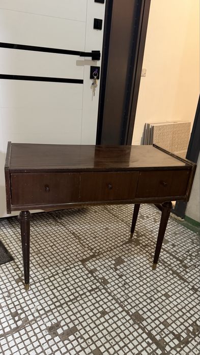 Консольный столик