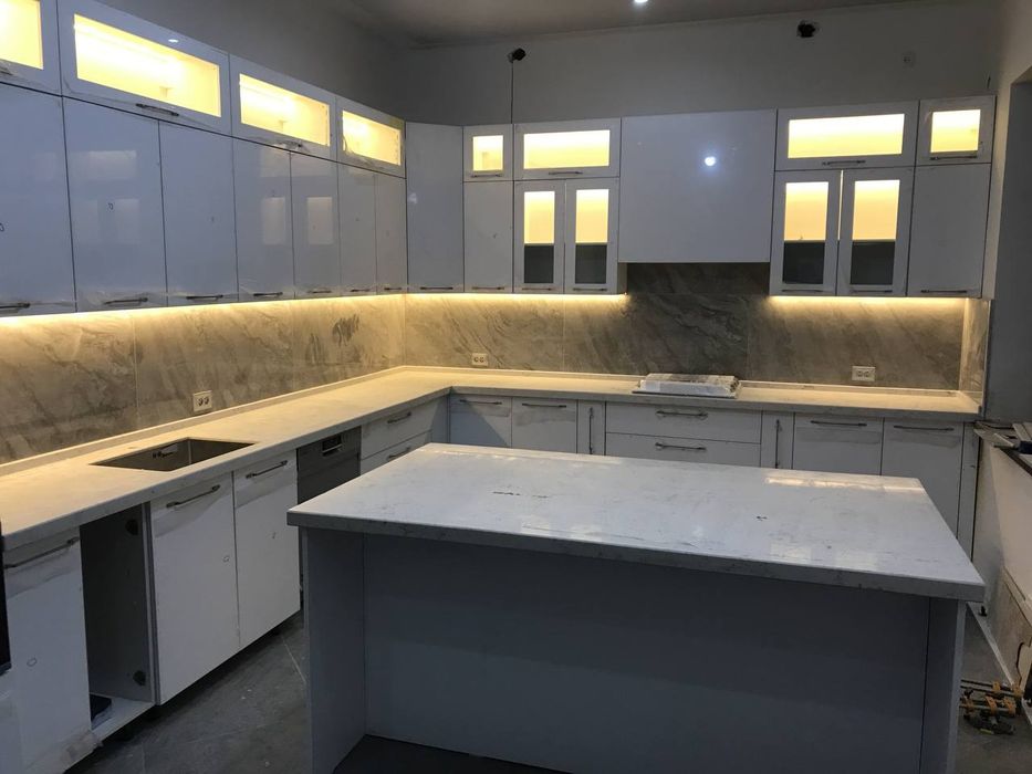 Искусственный камень;столешницы, ресепшн, туалетный столик и т.д.