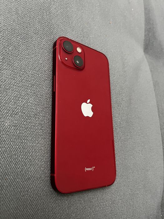 iPhone 13 128 ГБ, красный