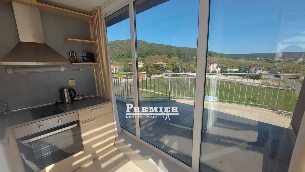 Продава се Тристаен апартамент в с. Кошарица, Област Бургас - 144 кв.м за 660 €/кв.м - Снимка #1