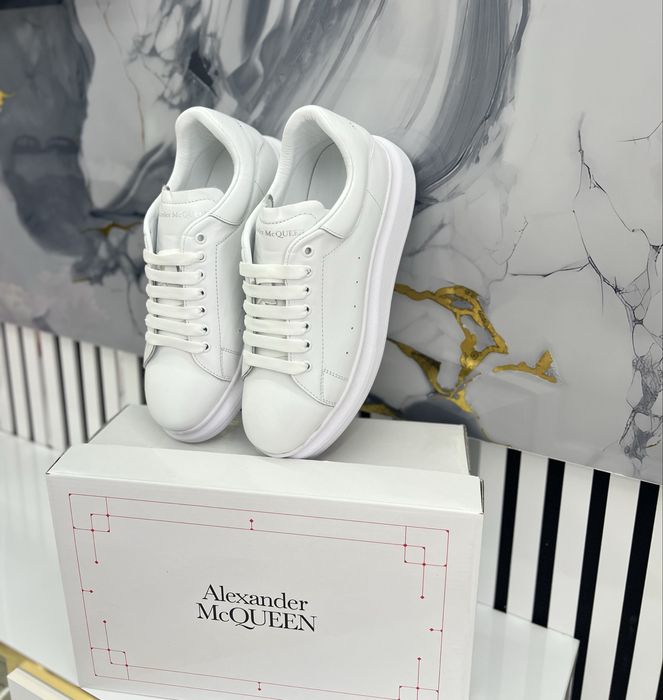 Alexander McQueen Full Albi Piele