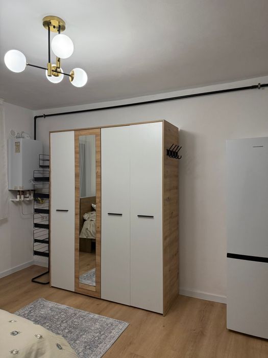 Inchiriez garsoniera