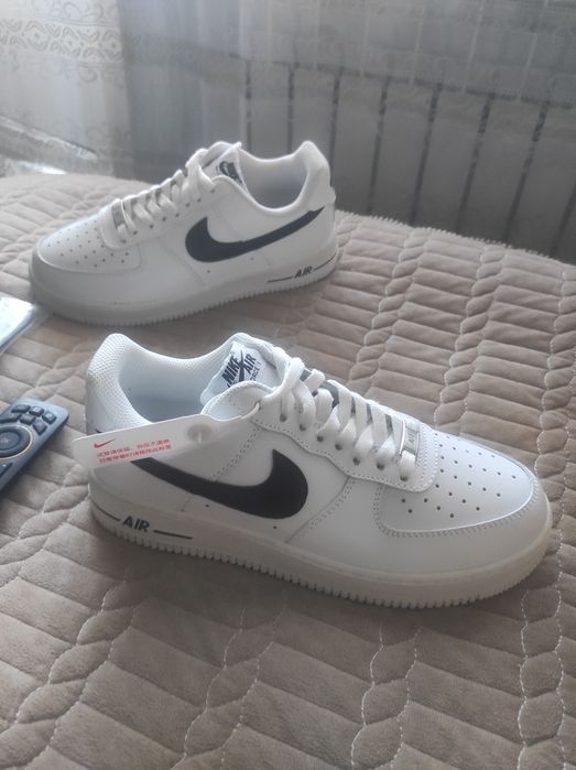 Кроссовки новые  уни Nike