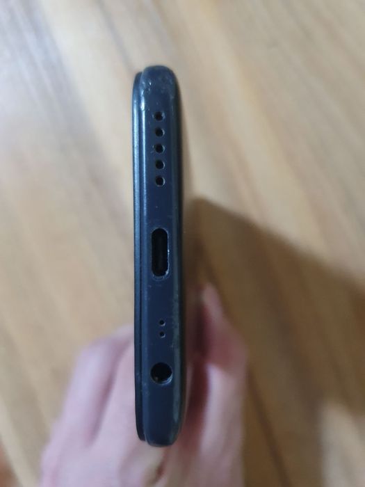 Redmi 8  64 xotira