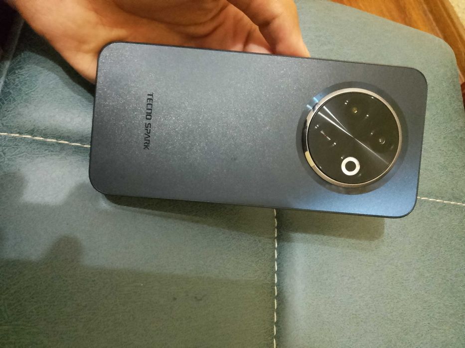 Texno spark 30C sotiladi