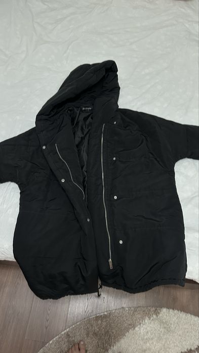 Зимняя куртка Stradivarius