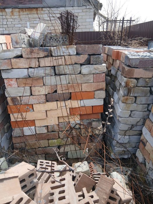 Продам кирпич б/у