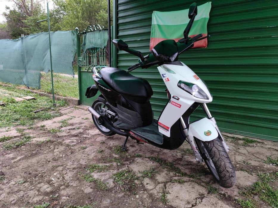 Априлия спортсити 50 Aprilia 50
