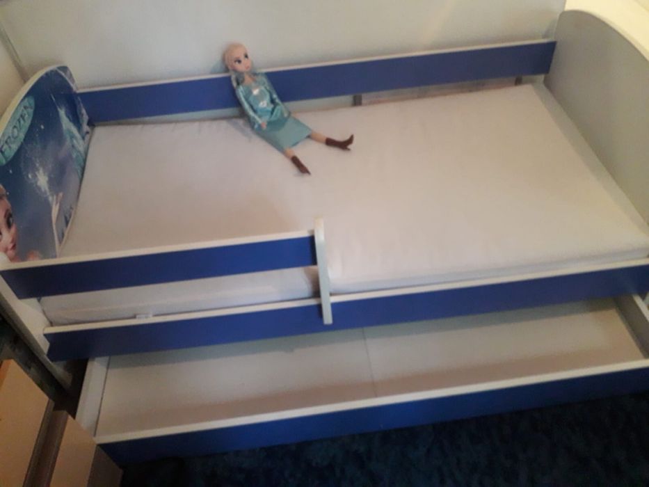 Pat copii cu sertar si saltea Frozen Elsa si protectie anticadere
