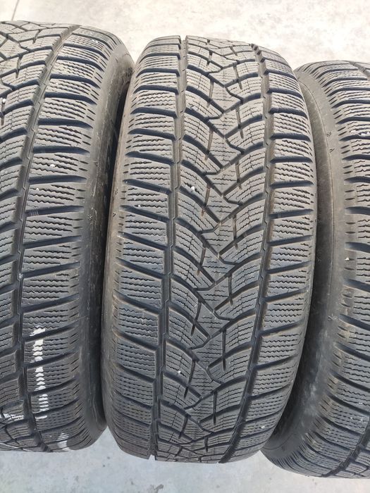 215/60/17 Dunlop