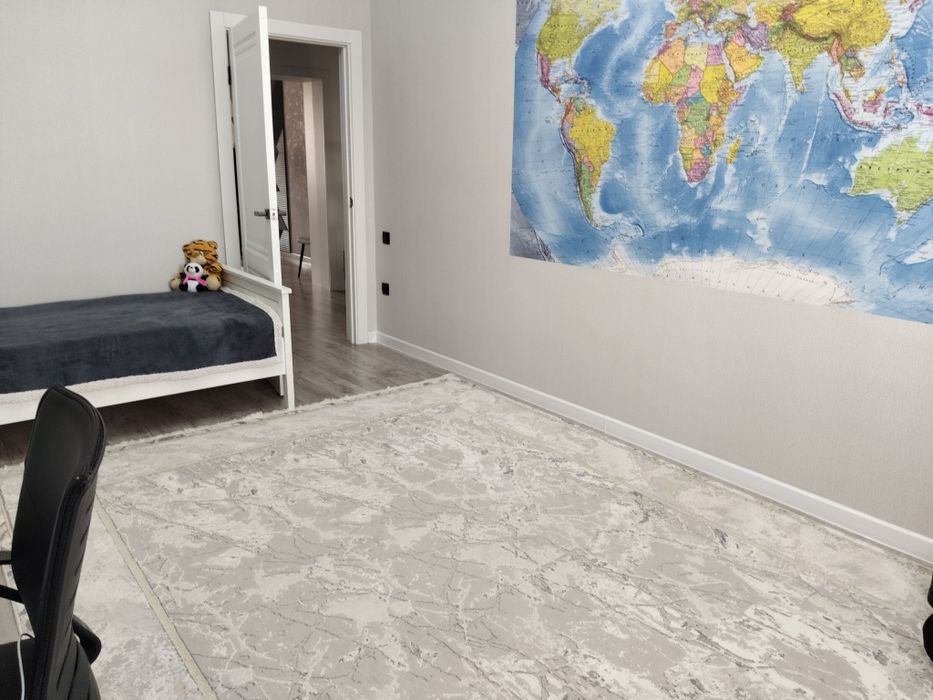 Продам квартиру мкр Байтерек (9 мкр)