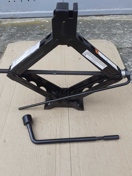 Cric,cheie de roti NISSAN Qashqai,Juke,X-trail, RENAULT Kadjar,Koleos