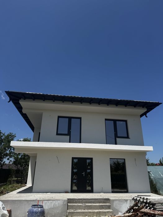 Casa noua in Bradu