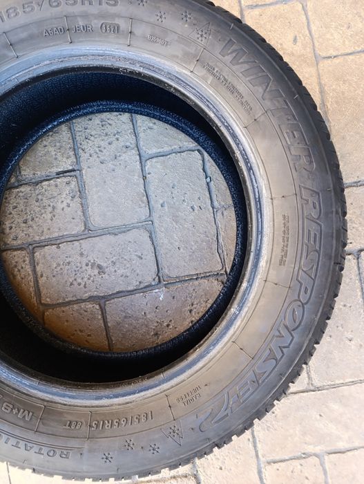 Зимни гуми Dunlop 185/65/15 8мм.