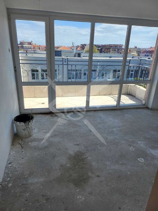 Продава се Многостаен апартамент в Поморие - 200 кв.м за 1000 €/кв.м - Снимка #13