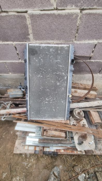 Радиатор от Камри 50