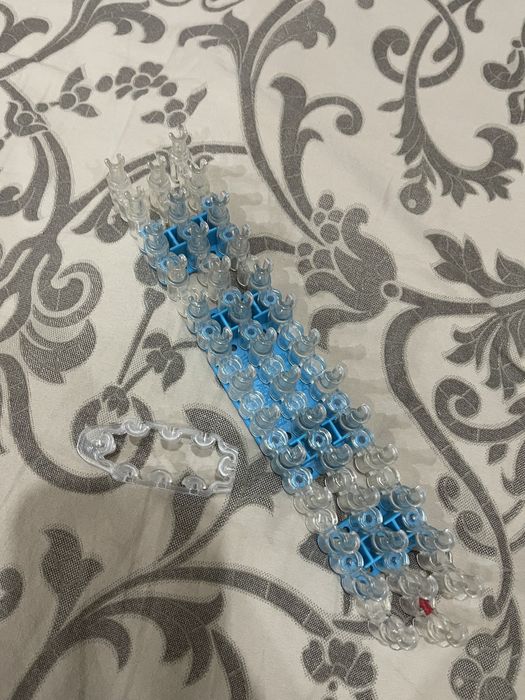 rainbow loom. loom bands