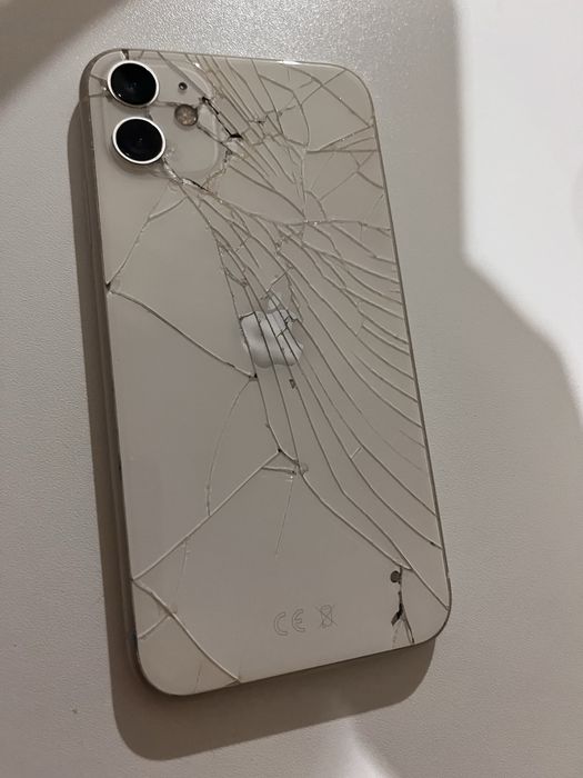 продам iphone 11