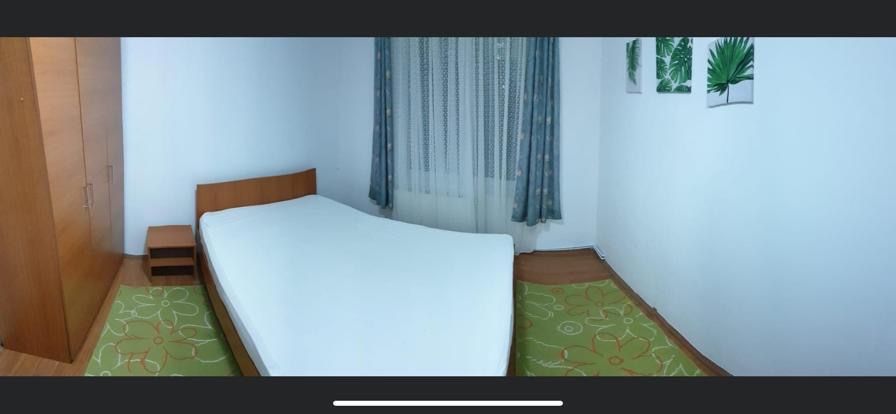 Vand apartament 3 camere