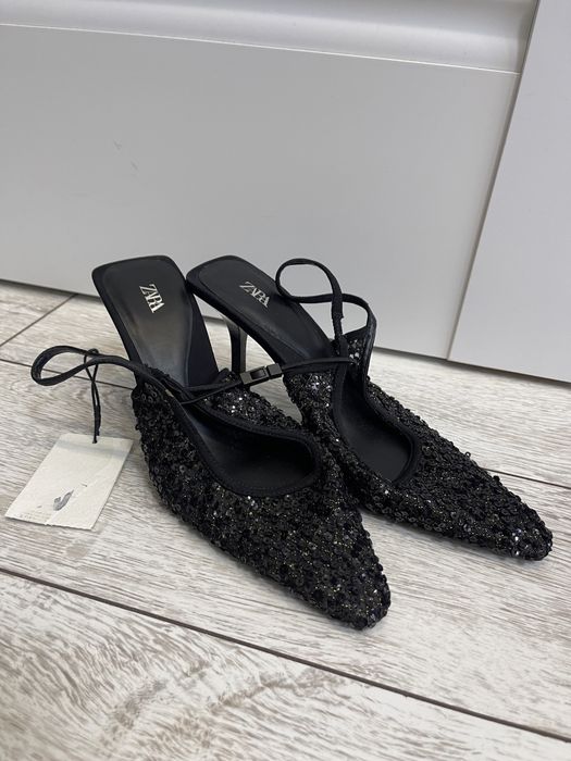 Продам новые туфли , боссоножки Zara