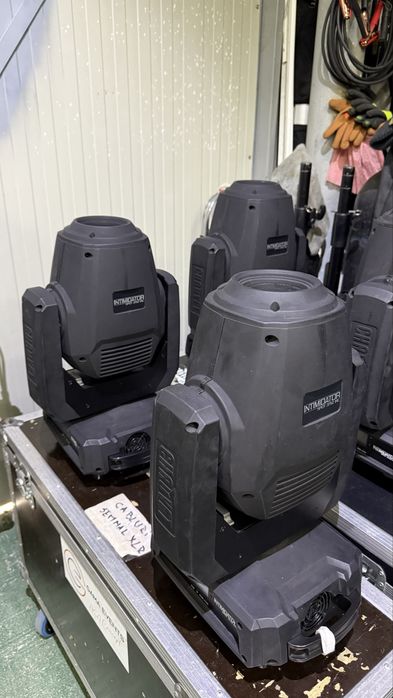 Moving Head Chauvet Intimidator