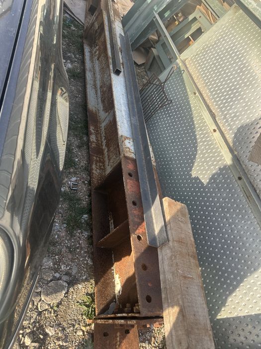 Метална ригелово хале, една арка