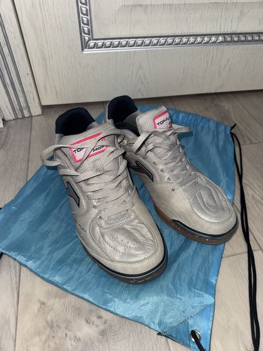 Продам футзалку Joma top flex rebound