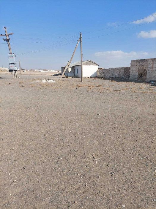 Sotiladi Tomdi tumanida 80 sotix yer yashash sharoiti bilan