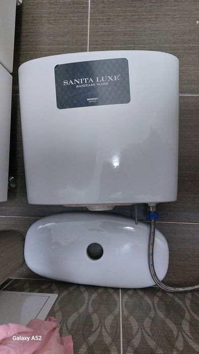 Отдам бесплатно Унитаз