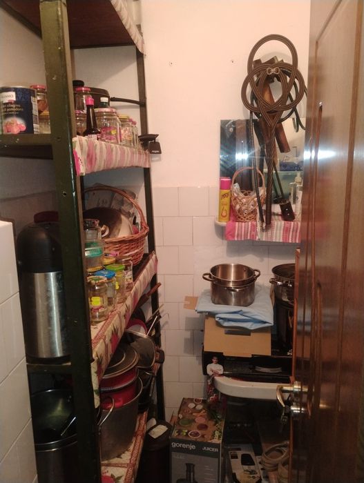 Vand apartament cu 3 camere confort 1 etaj 6 zona Bariera Călărași lângă lidal