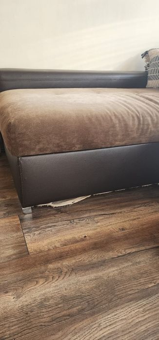 Подарявам диван ВАРНА