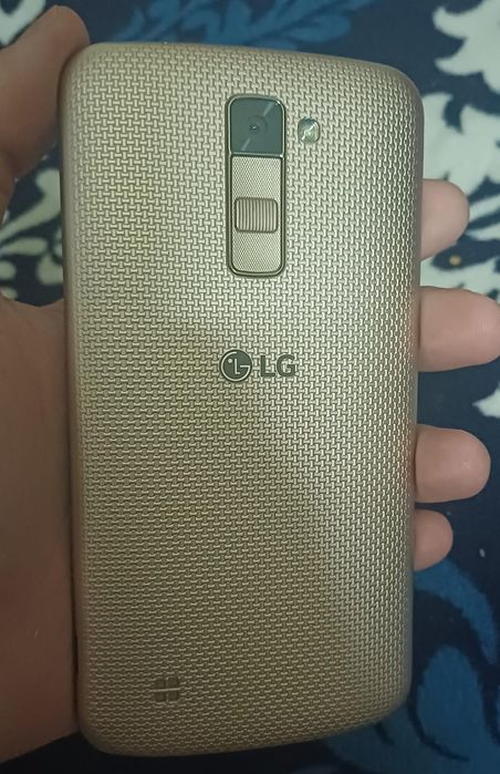Продам смартфон LG