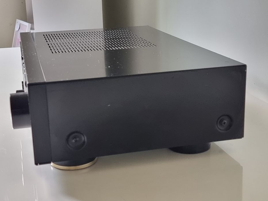 Denon DRA 325R stereo receiver