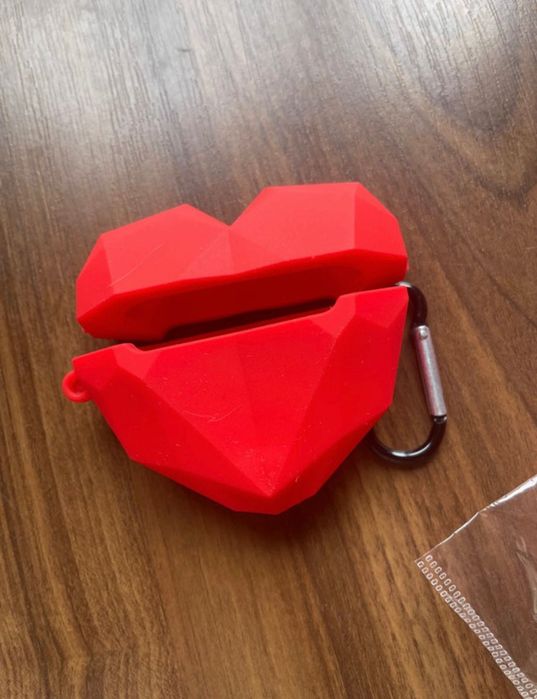 Husă pentru căsti airpods inima
